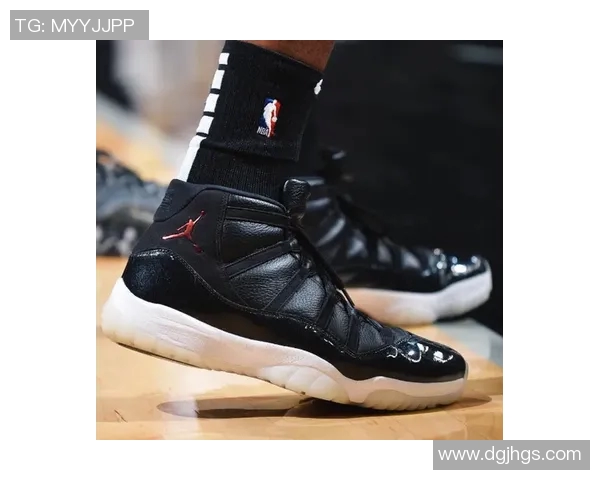 高仿足球球星装备细节解析如何辨别与正品的差异与相似之处