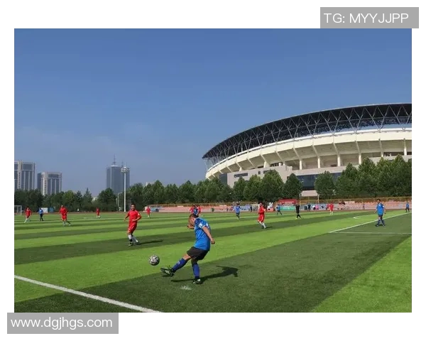 足球球星变身忍者神龟勇闯绿茵场展现超凡球技与团队精神